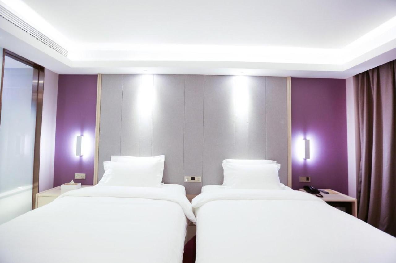 Lavande Hotel Цзиндечжен Екстериор снимка